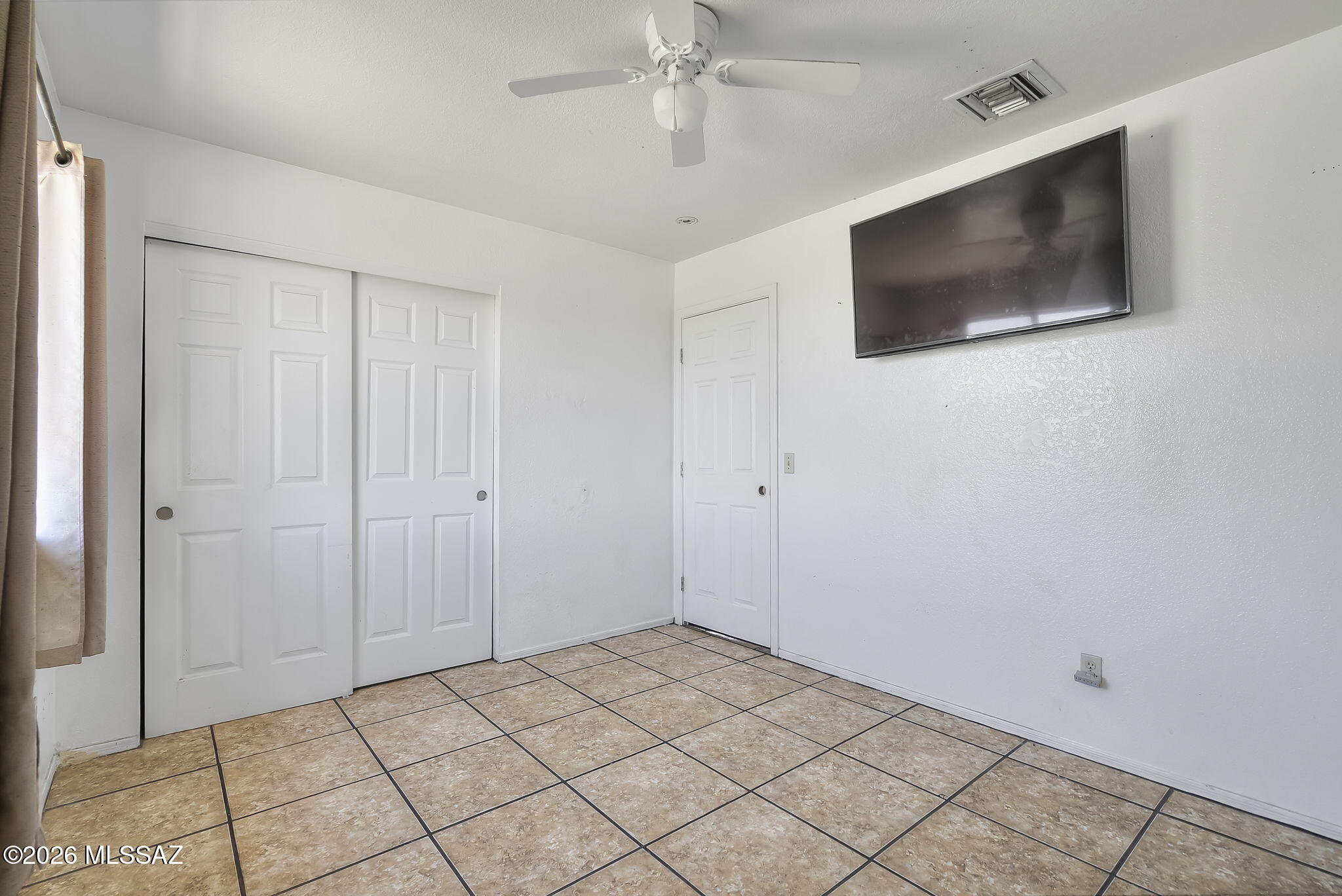 301 Círculo Silva Rio Rico, AZ 85648 - Photo 15 of 28 IMG_1690