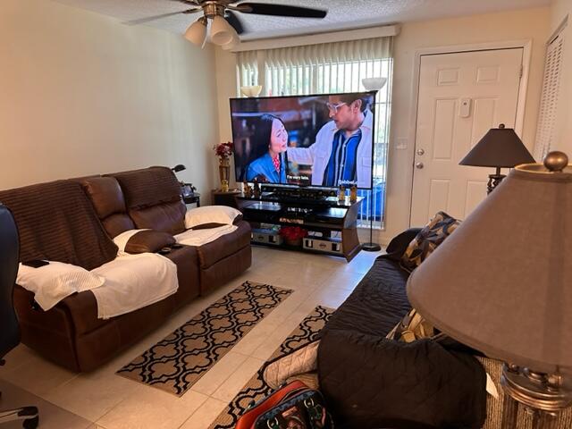 2103 Southeast Edler Drive Stuart, FL 34994 - Photo 2 of 13 living room