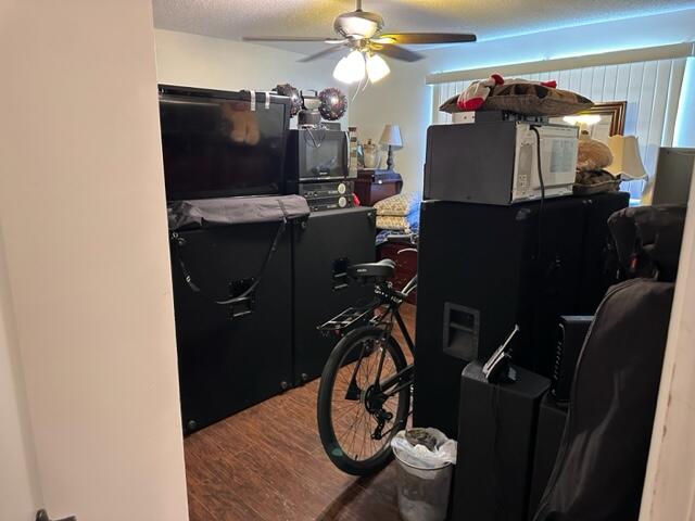 2103 Southeast Edler Drive Stuart, FL 34994 - Photo 8 of 13 2nd bedroom