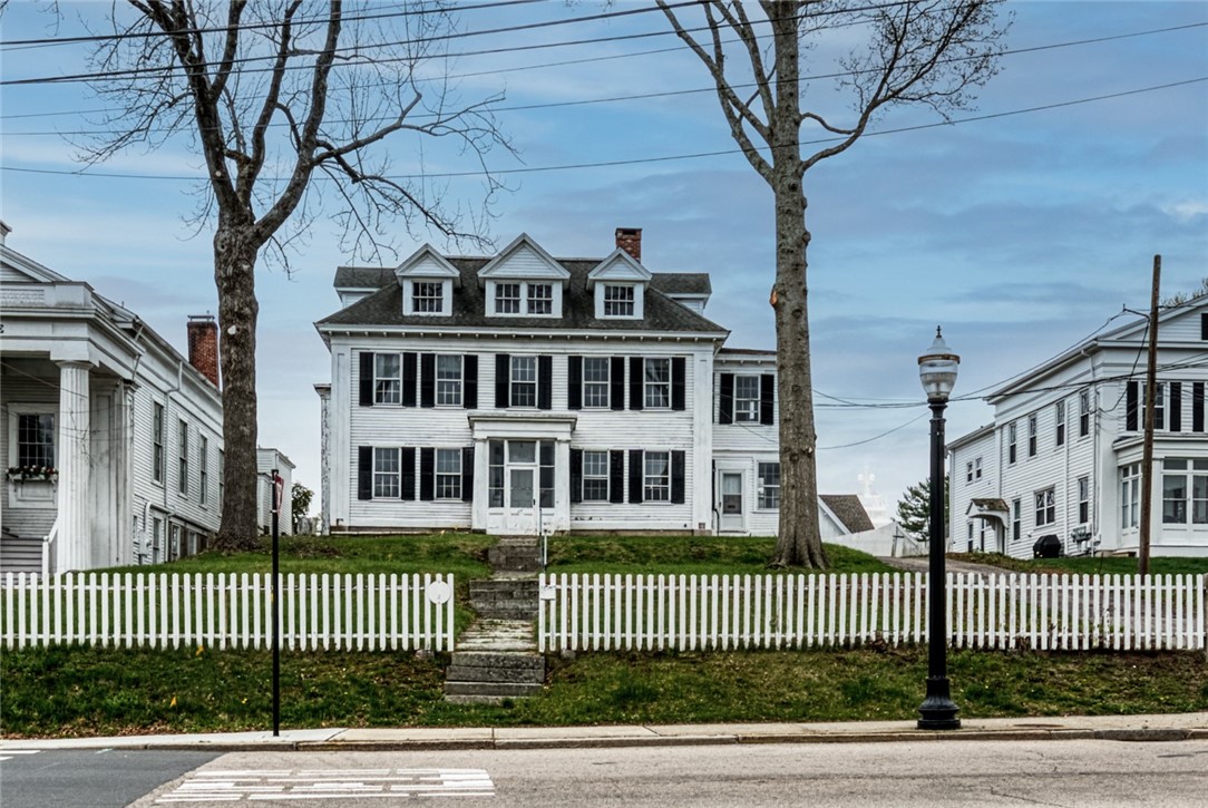 2 Elm Street Westerly, RI 02891 - Photo 11 of 50