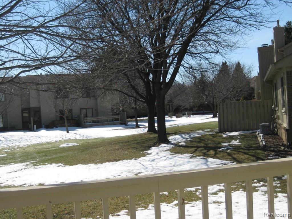 519 Tennyson, Unit 23 Rochester Hills, MI 48307 - Photo 26 of 33