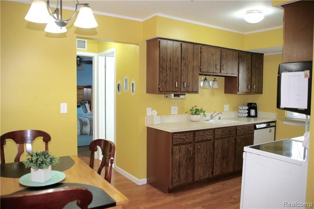 250 East Thirteen Mile Road Madison Heights, MI 48071 - Photo 7 of 15