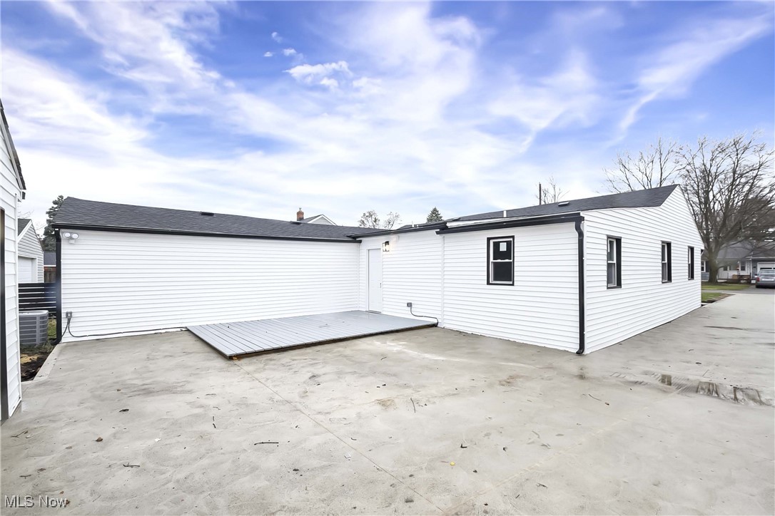 2022 Rohde Street Sandusky, OH 44870 - Photo 25 of 29 View of rear view of house