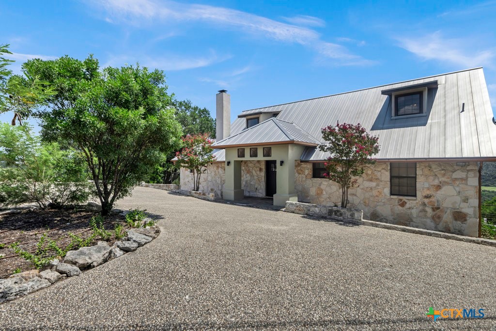 360 Bluebonnet Concan, TX 78838 - Photo 3 of 39