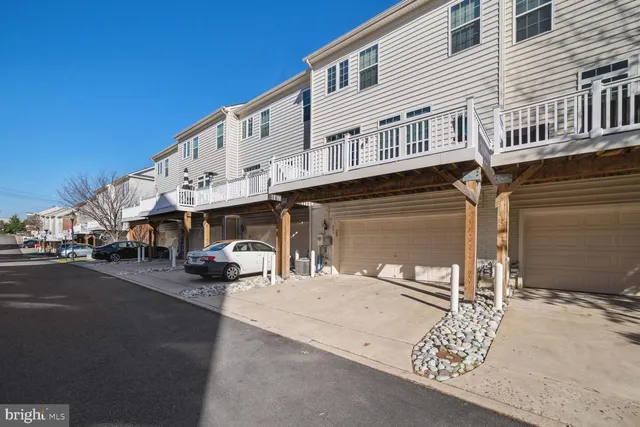 $3,500 | 2289 Merseyside Drive, Woodbridge, VA 22191