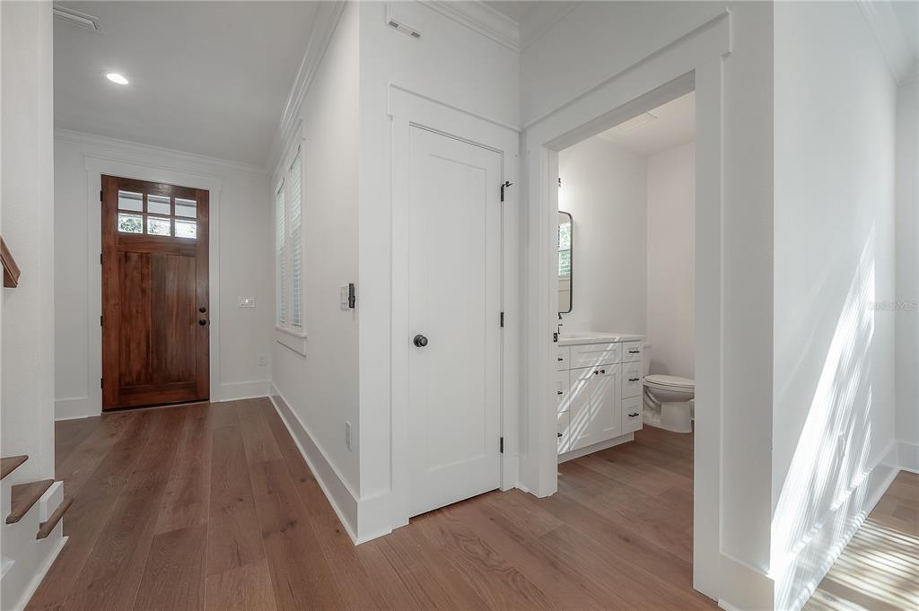 807 East Ida Street, Unit 1 Tampa, FL 33603 - Photo 17 of 48