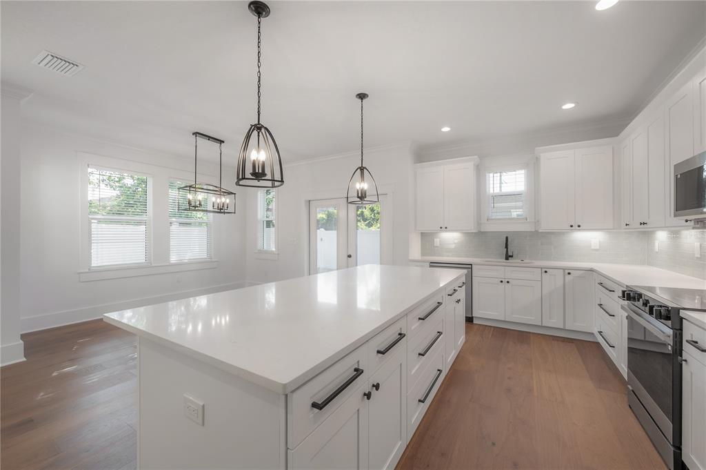 807 East Ida Street, Unit 1 Tampa, FL 33603 - Photo 4 of 48