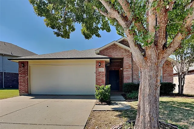 $1,975 | 12677 Lost Prairie Drive, Fort Worth, TX 76244