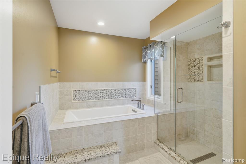 239 Pine Tree Road Lake Orion, MI 48362 - Photo 25 of 51 Gallery Image 25