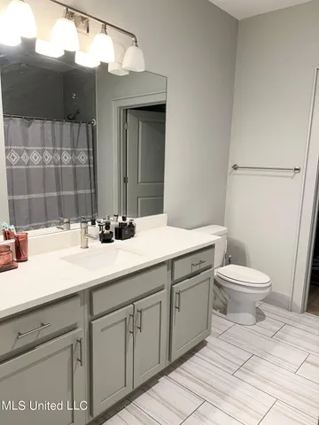 $2,200 | 2501 Bienville Boulevard, Unit 331, Ocean Springs, MS 39564