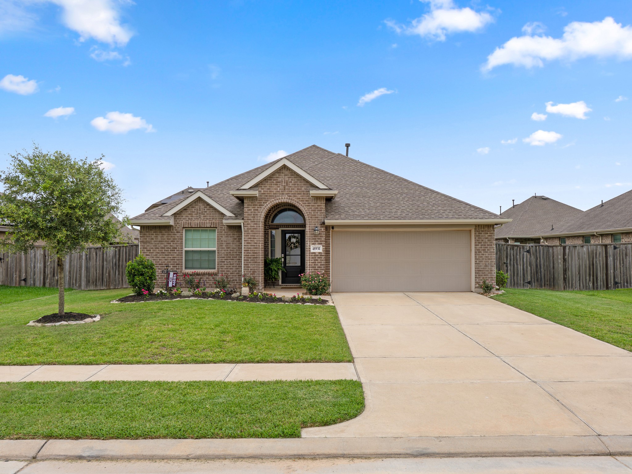4931 Twin Summit Drive Rosenberg, TX 77469 - Photo 2 of 48