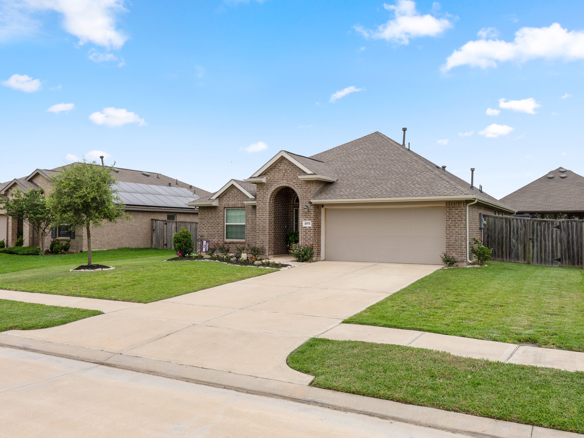 4931 Twin Summit Drive Rosenberg, TX 77469 - Photo 3 of 48