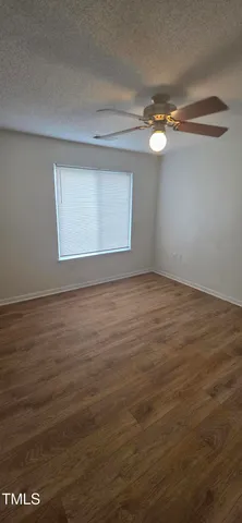 a view of empty room with window