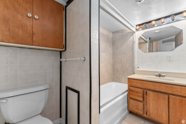 7689 Locust Street Midvale, UT 84047 - Photo 8 of 26 Main level, Full Bath