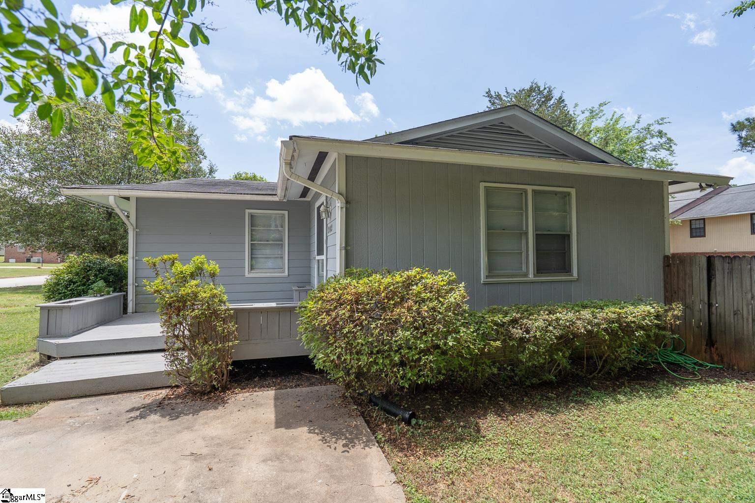 202 Evergreen Street Easley, SC 29642 - Photo 2 of 24
