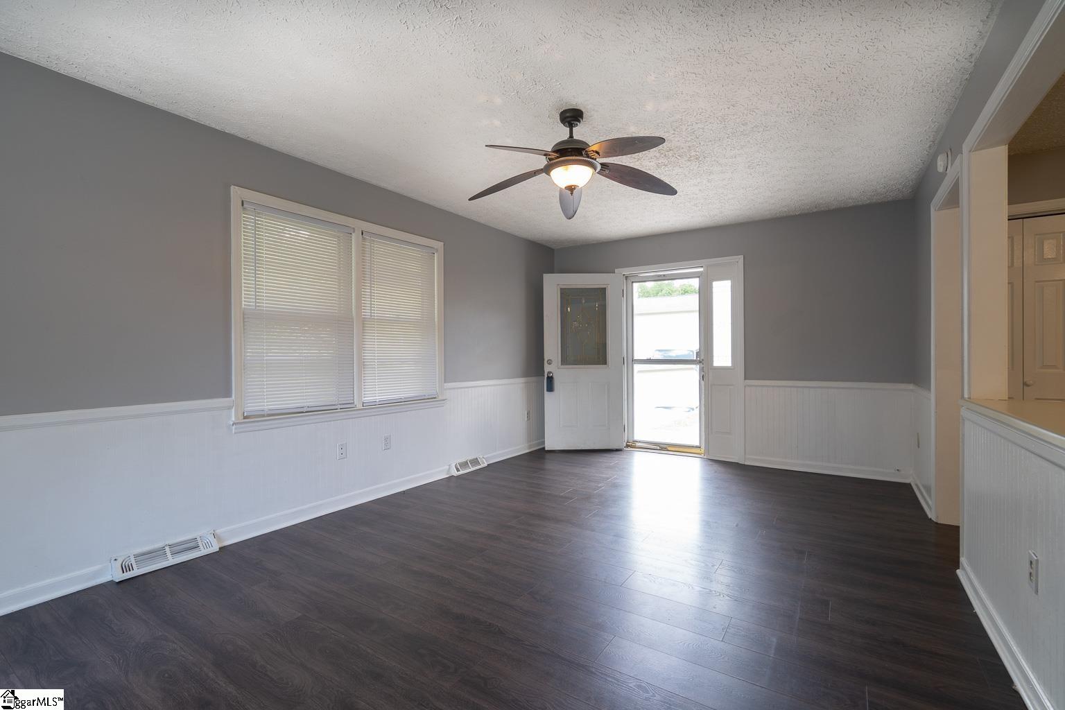 202 Evergreen Street Easley, SC 29642 - Photo 5 of 24