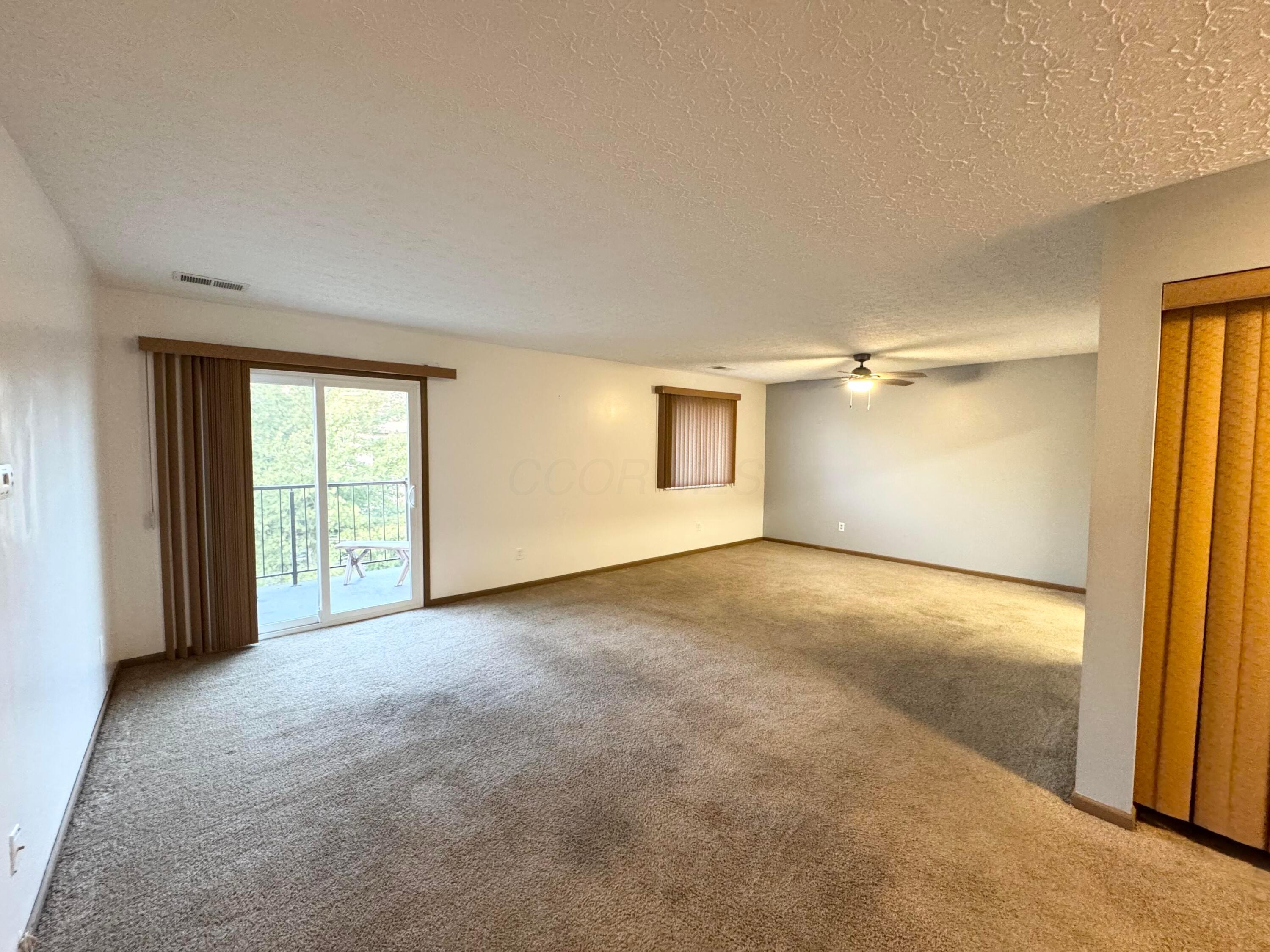 3939 Karl Road, Unit 306 Columbus, OH 43224 - Photo 3 of 24 IMG_7463
