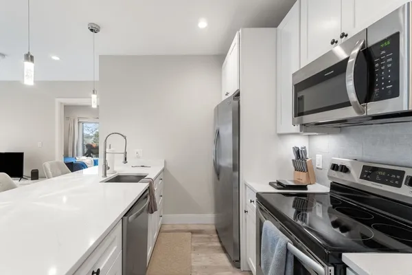 $3,450 | 1457 A Tremont Street, Unit 207, Boston, MA 02120