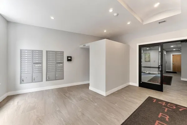 $3,450 | 1457 A Tremont Street, Unit 207, Boston, MA 02120