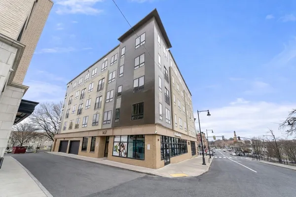 $3,450 | 1457 A Tremont Street, Unit 207, Boston, MA 02120