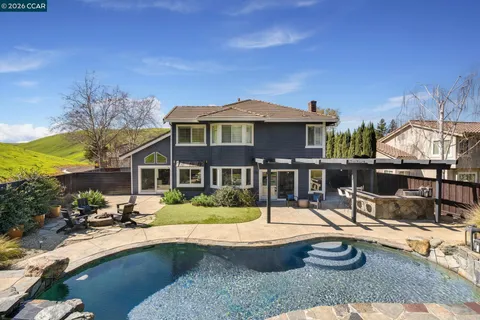 $2,249,000 | 92 Hillview Drive, Danville, CA 94506