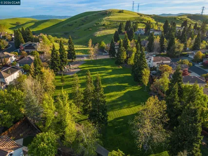 $2,249,000 | 92 Hillview Drive, Danville, CA 94506