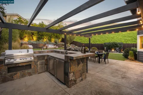 $2,249,000 | 92 Hillview Drive, Danville, CA 94506