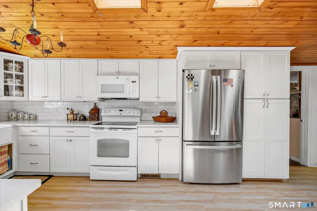 $699,900 | 5695 Main Street, Stratford, CT 06614