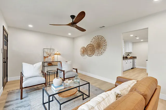 $319,900 | 4676 East Orleans Avenue, Fresno, CA 93702