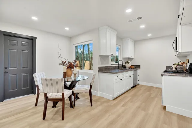 $319,900 | 4676 East Orleans Avenue, Fresno, CA 93702