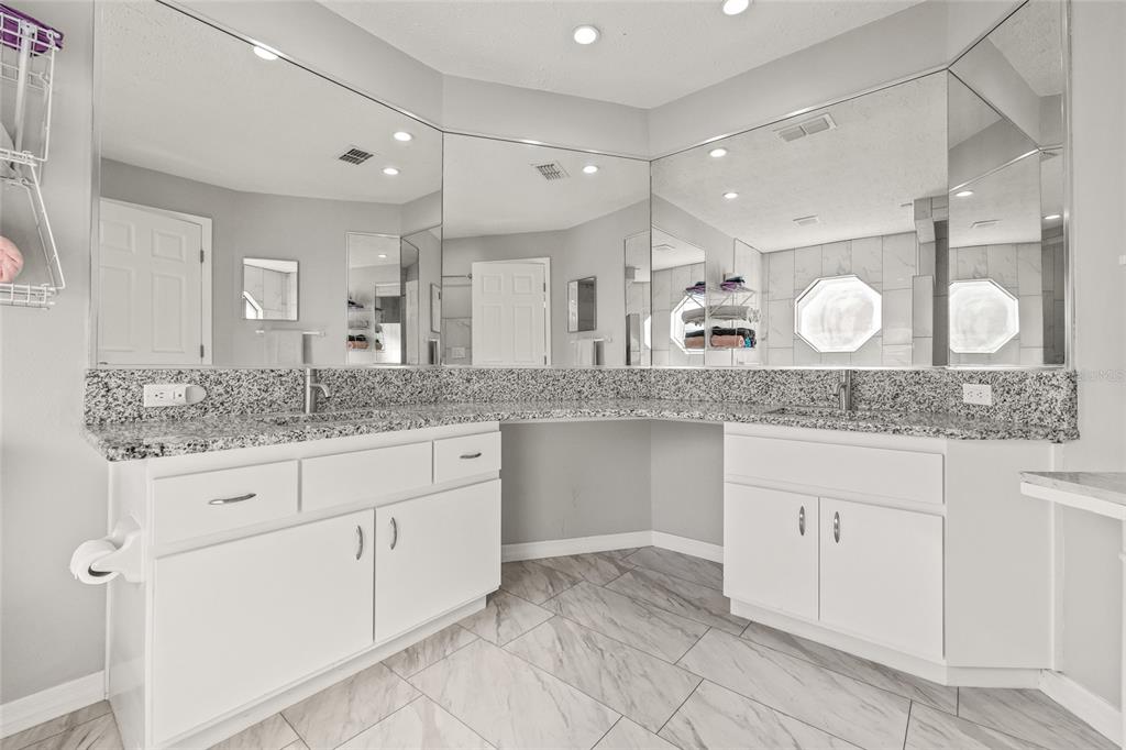 1285 Henry Avenue Spring Hill, FL 34608 - Photo 26 of 43 Gallery Image 26