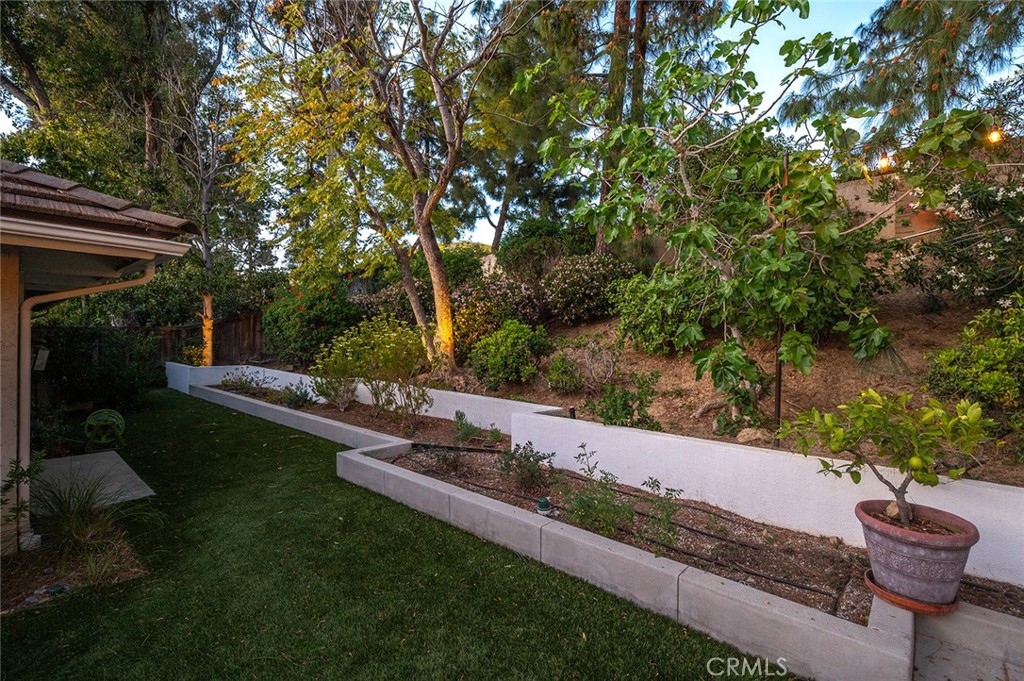 17 Rippling Streme Irvine, CA 92603 - Photo 35 of 60 Gallery Image 35