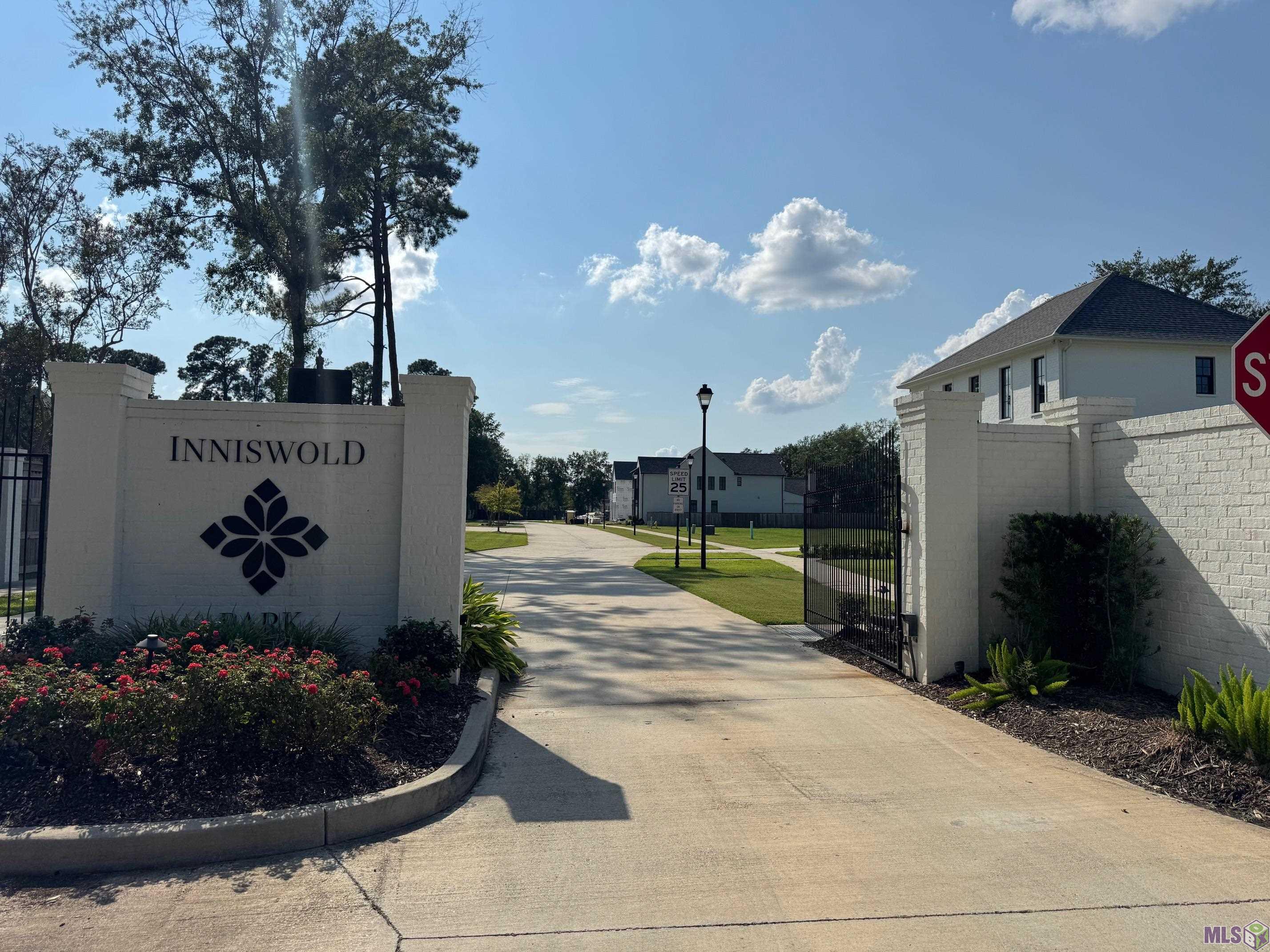 9601 Inniswold Park Lane Baton Rouge, LA 70809 - Photo 1 of 5