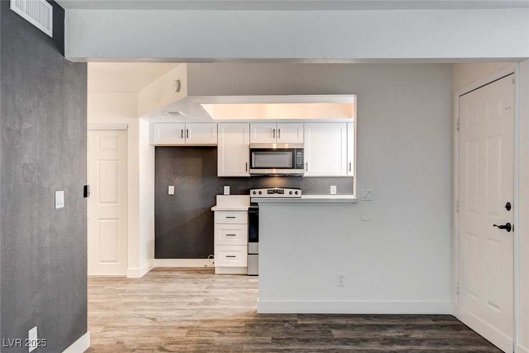 578 Roxella Lane, Unit C Las Vegas, NV 89110 - Photo 11 of 30 Gallery Image 11