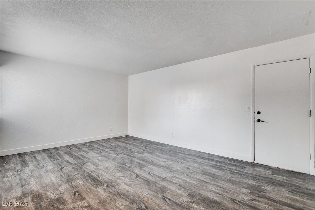 578 Roxella Lane, Unit C Las Vegas, NV 89110 - Photo 9 of 30 Gallery Image 9
