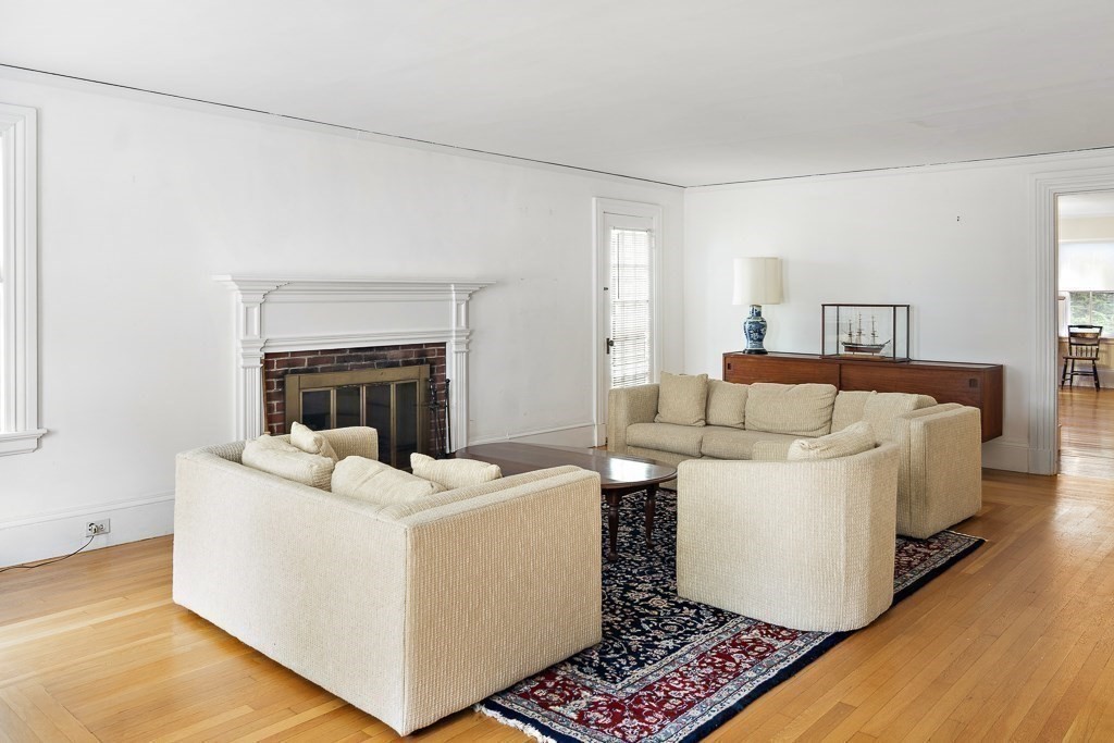 399 Chapman Street Canton, MA 02021 - Photo 4 of 39 Gallery Image 4