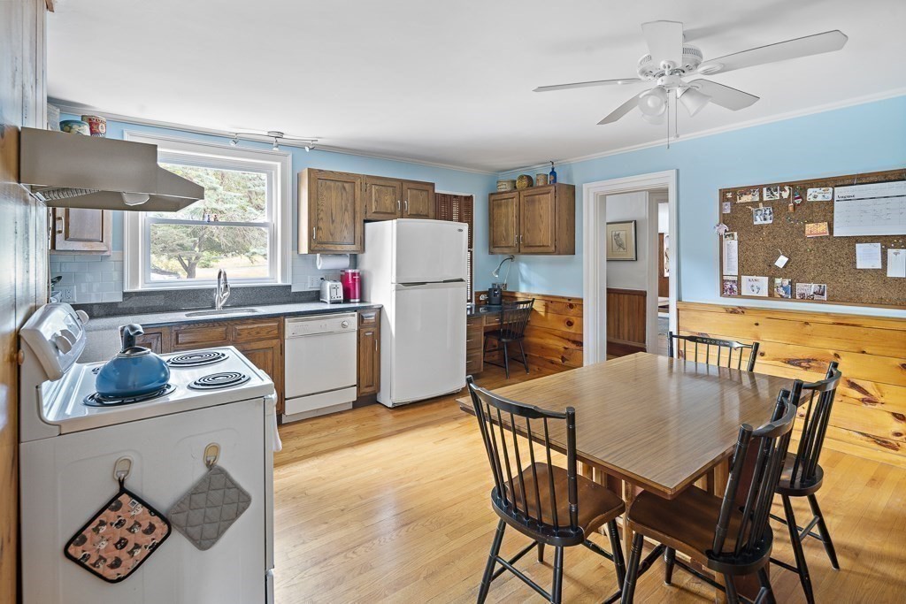 399 Chapman Street Canton, MA 02021 - Photo 7 of 39 Gallery Image 7