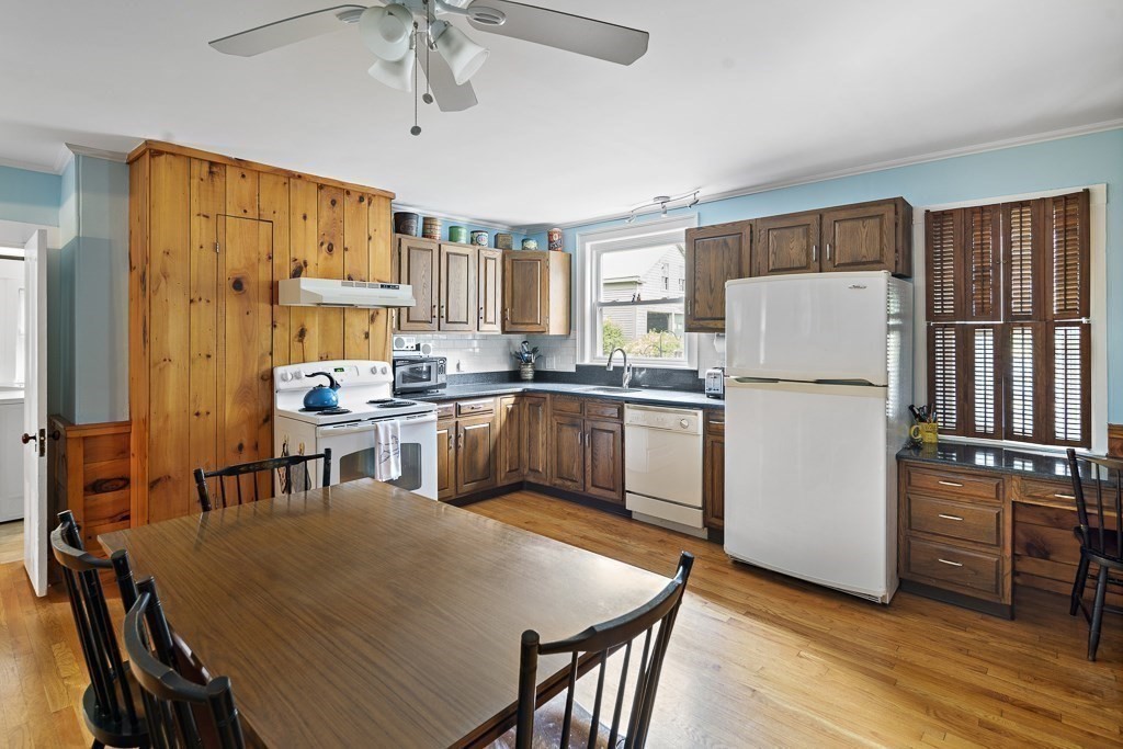 399 Chapman Street Canton, MA 02021 - Photo 8 of 39 Gallery Image 8