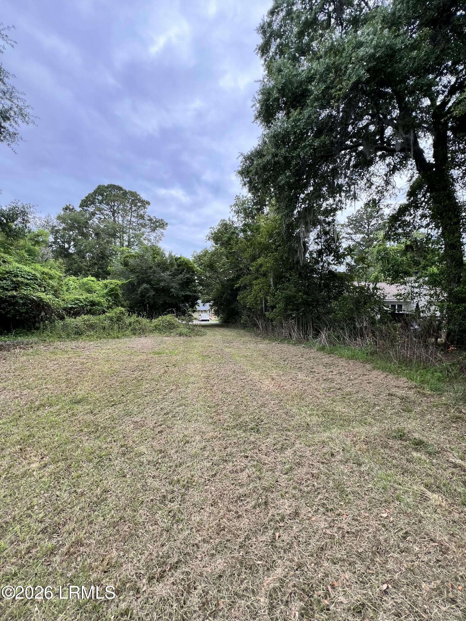 405 Waight Street Beaufort, SC 29902 - Photo 2 of 17 IMG_6216