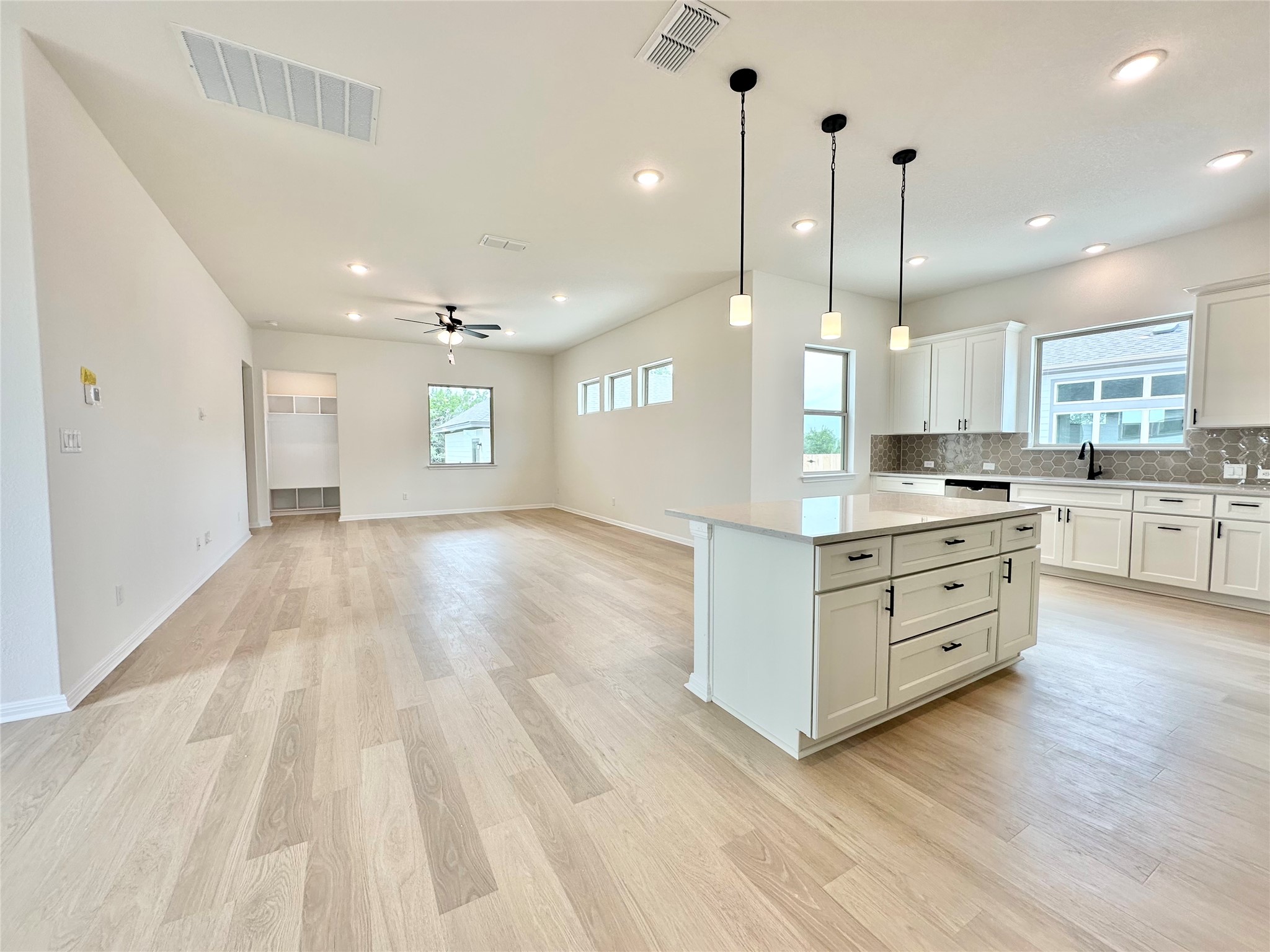 436 Treadwell Lane Kyle, TX 78640 - Photo 4 of 18