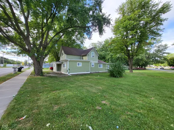 $725 | 1807 Unit A Raible Avenue, Anderson, IN 46011