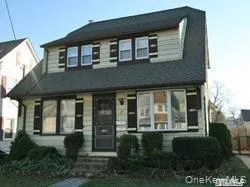 $2,000 | 56 Cornell Street, Unit 2, Williston Park, NY 11596