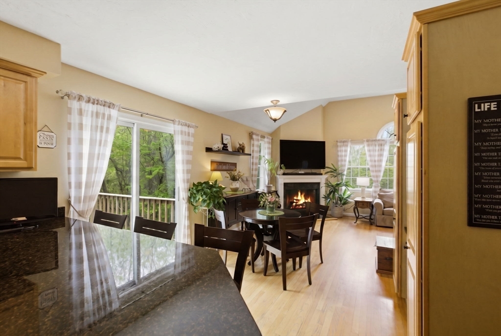 65 Locust Street Middleton, MA 01949 - Photo 18 of 37