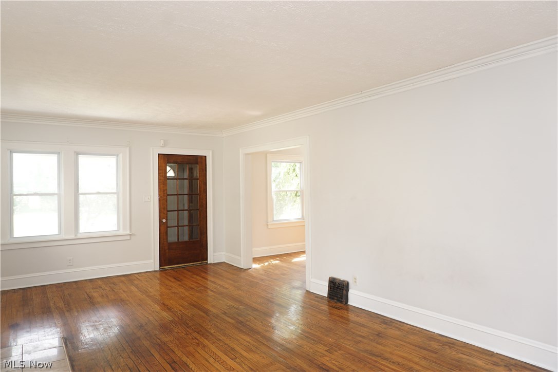3849 Montevista Road Cleveland Heights, OH 44121 - Photo 5 of 31