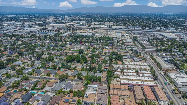 $699,999 | 14120 Willow Lane, Van Nuys, CA 91405