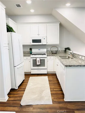 $699,999 | 14120 Willow Lane, Van Nuys, CA 91405