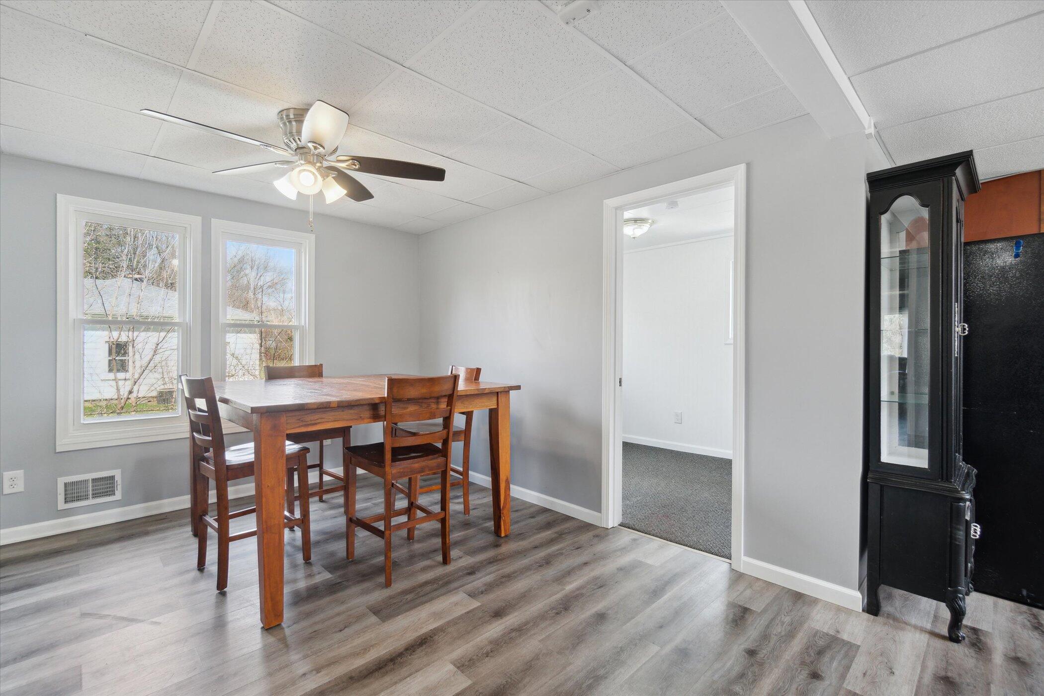 1399 South Genesee Road Burton, MI 48509 - Photo 8 of 34 11-1399-S-Genesee-Rd-Burton-MI-48509-Win