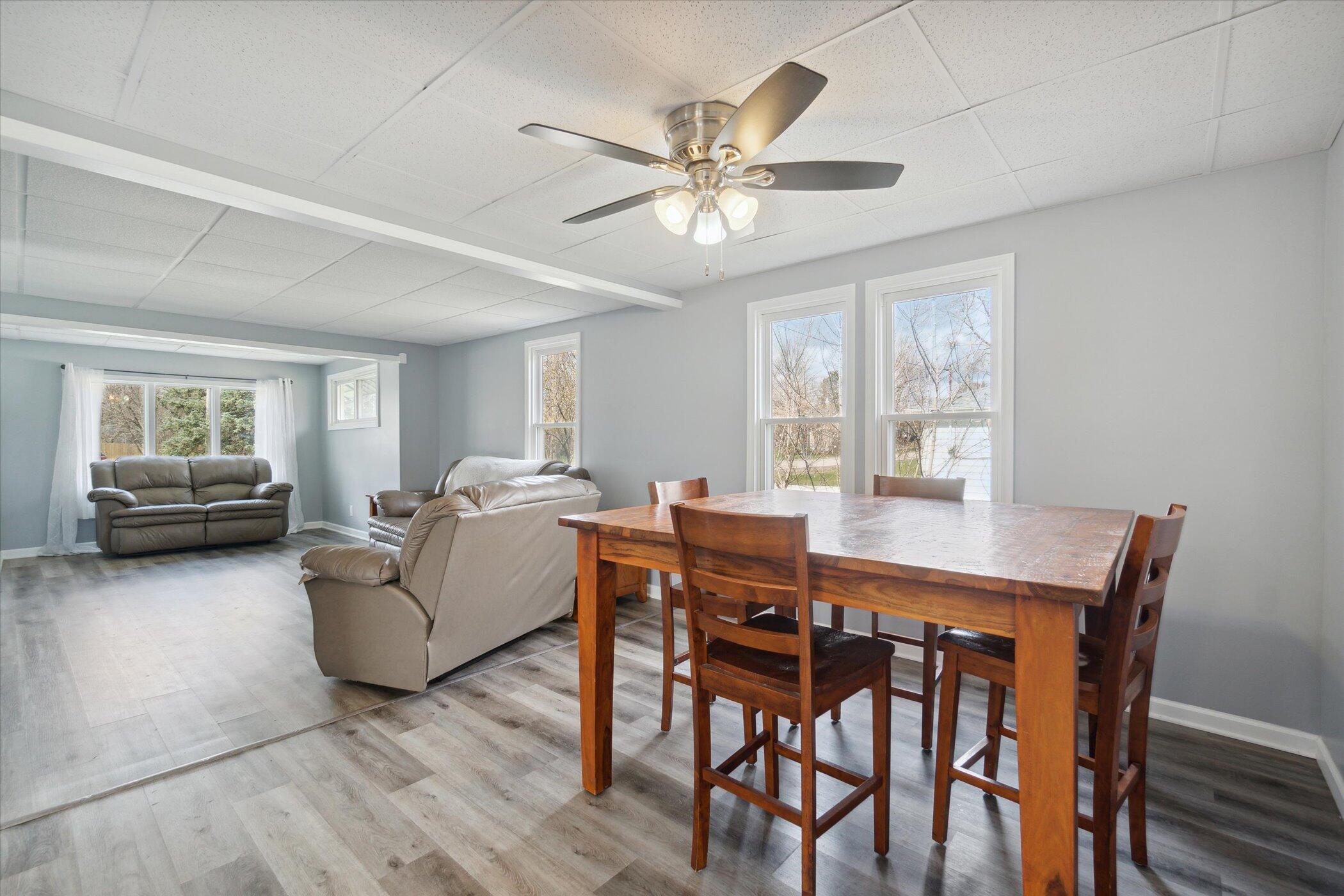 1399 South Genesee Road Burton, MI 48509 - Photo 10 of 34 12-1399-S-Genesee-Rd-Burton-MI-48509-Win