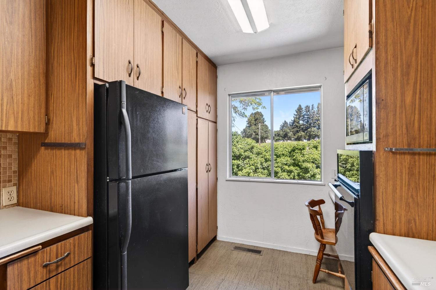 2062 Laguna Road Santa Rosa, CA 95401 - Photo 16 of 80