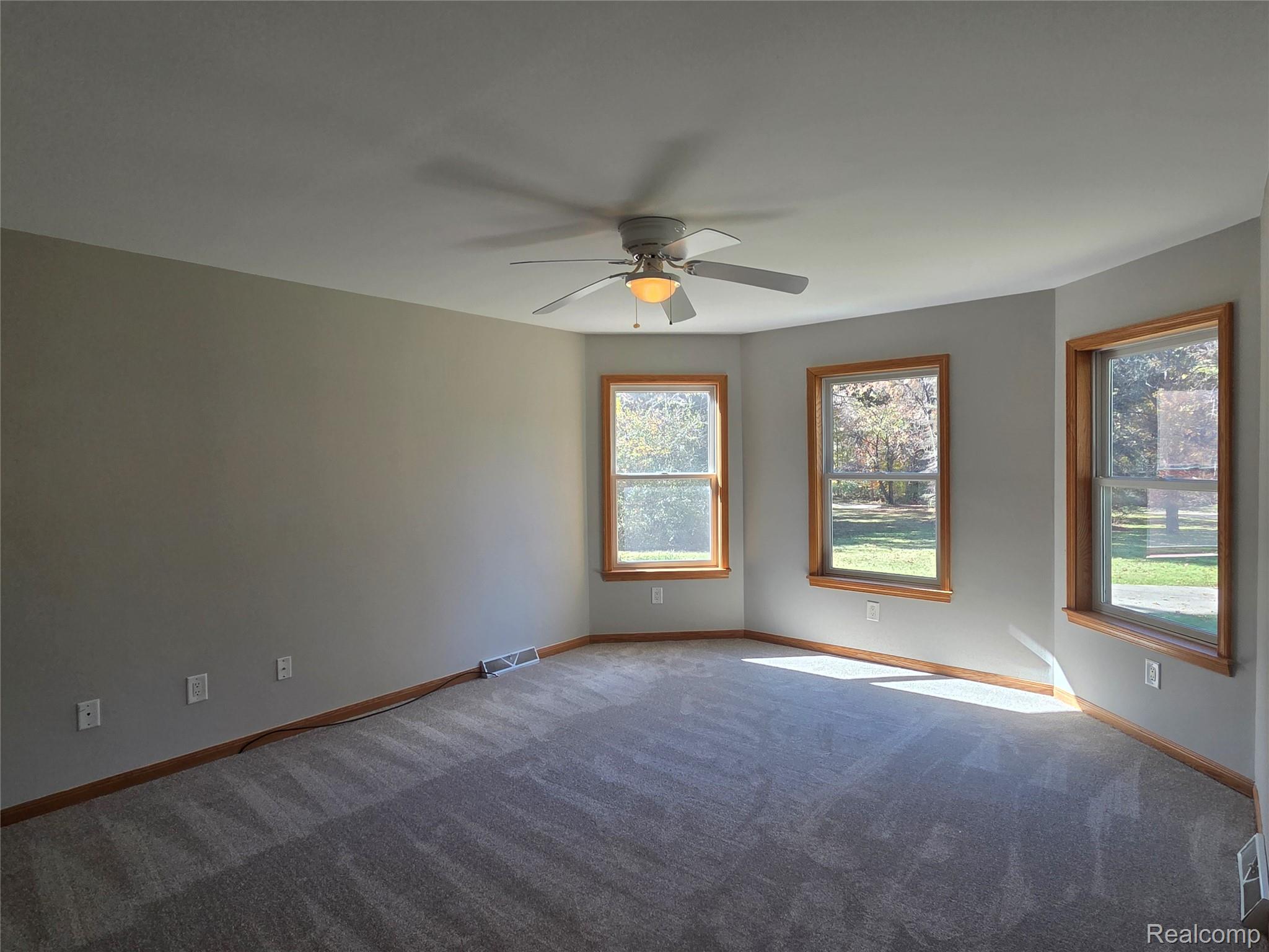 7507 Pingree Road Pinckney, MI 48169 - Photo 14 of 33 Office